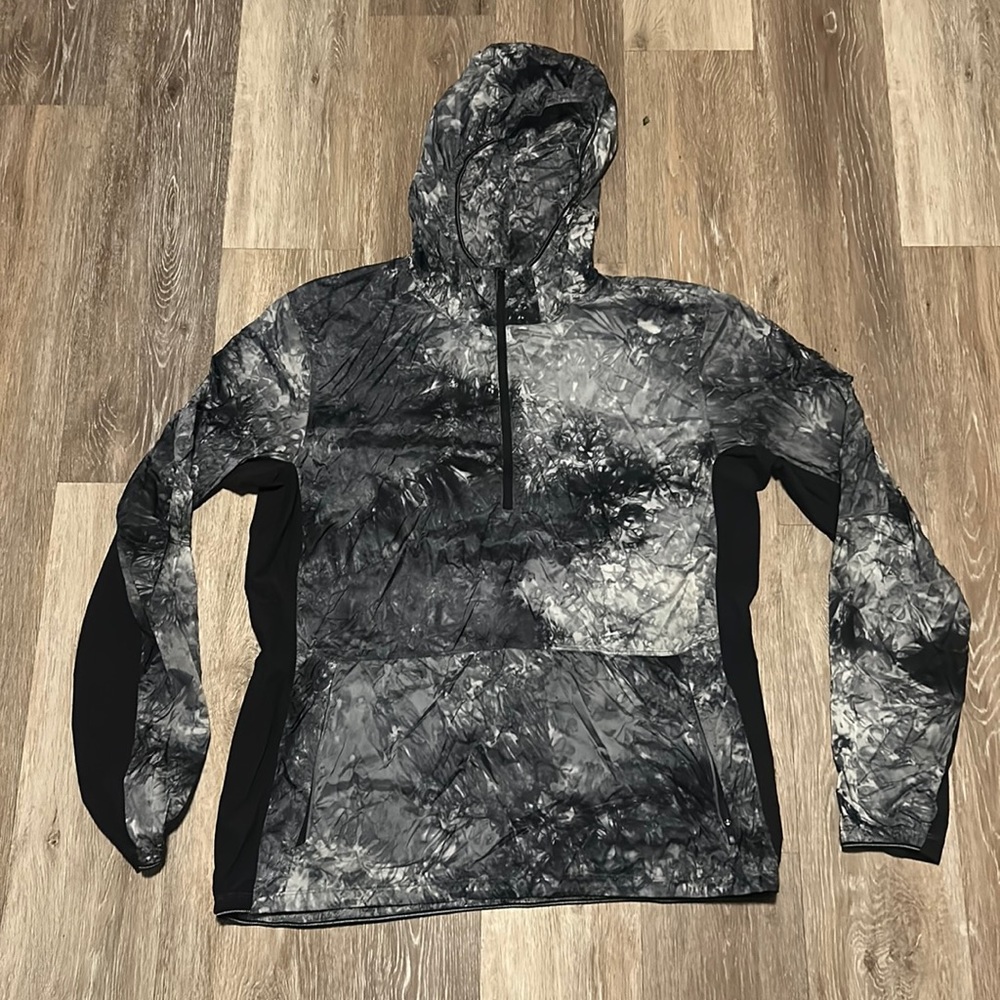Lululemon windbreaker pullover 1/4 zip